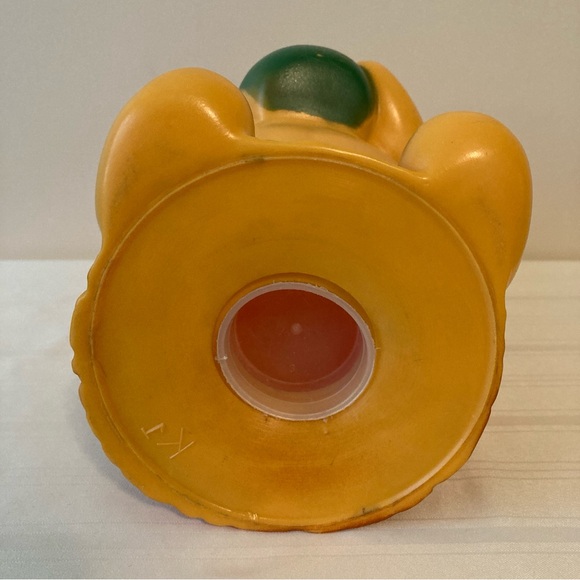 Vintage 1970’s Sears Winnie the Pooh Blow Mold Coin Bank Walt Disney Production - Picture 8 of 9